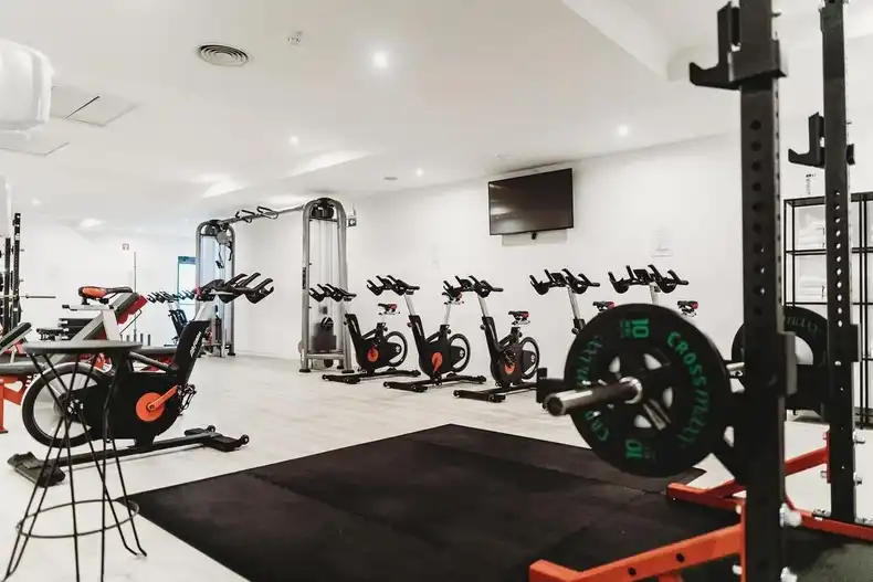 Screenly provides a powerful platform to communicate with your gym members via digital signage.
